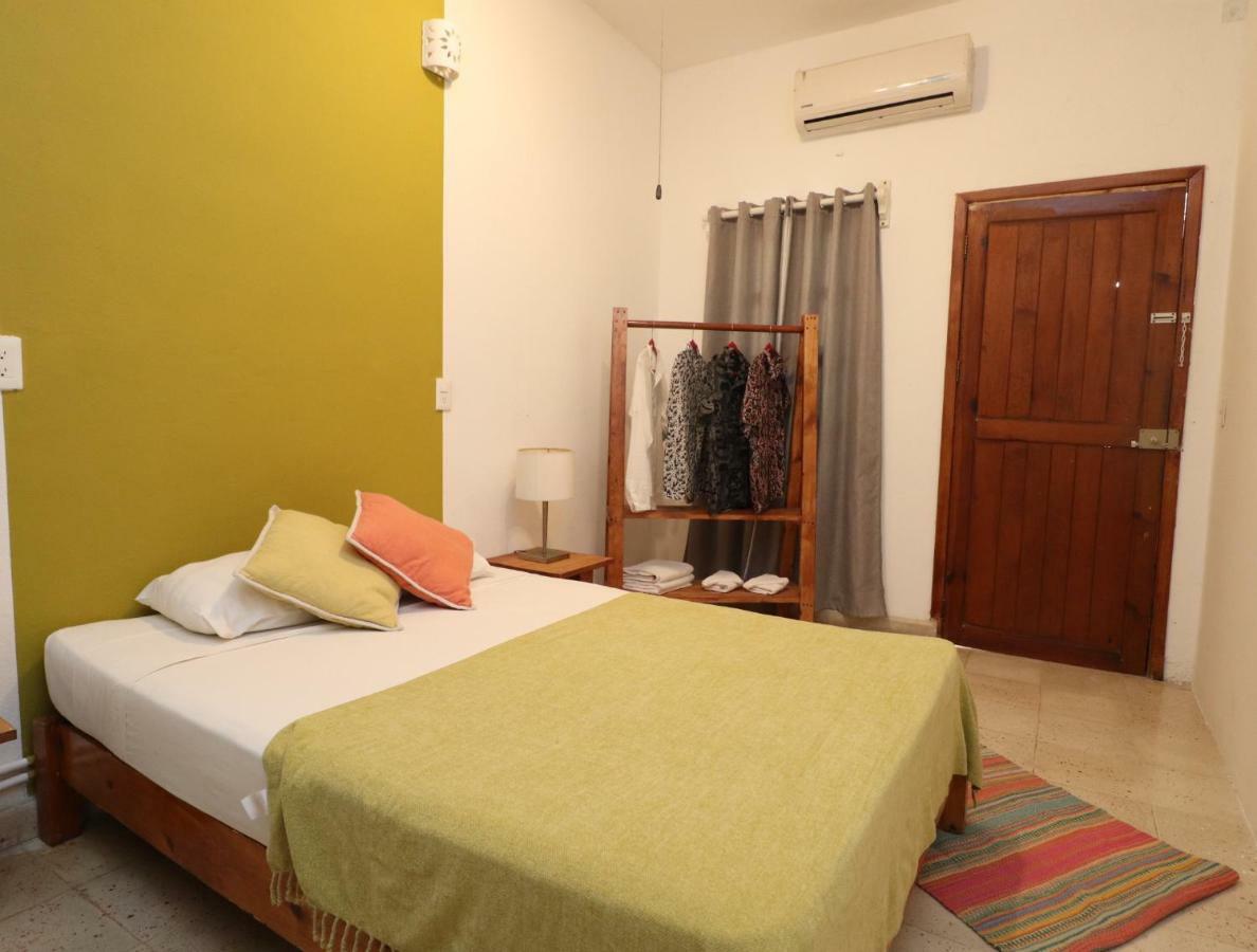 Wabi Hostel Плая дел Кармен Екстериор снимка