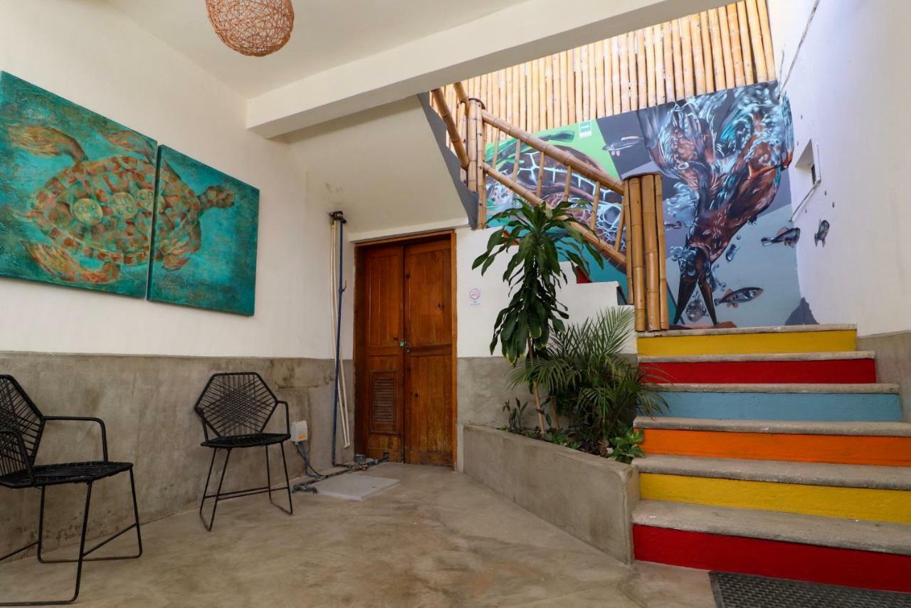 Wabi Hostel Плая дел Кармен Екстериор снимка